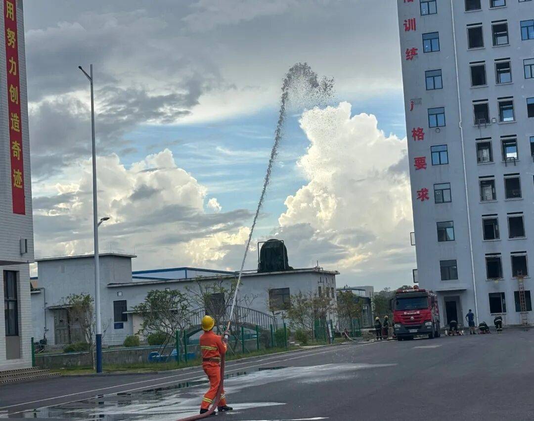 训考结合砺精兵<strong></p>
<p>欧易平台</strong>！高新区微型消防站技能培训暨考核顺利举行