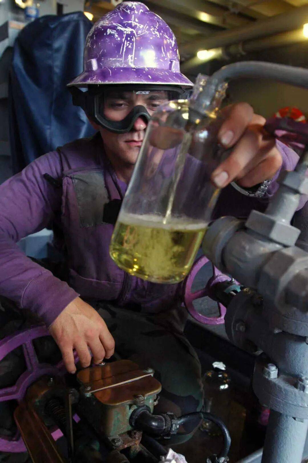 美海军在南海连摔两架飞机<strong></p>
<p>欧易注册</strong>,因电磁攻击?中国军号发文