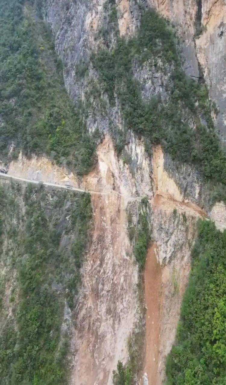 重庆网红“挂壁公路”垮塌<strong></p>
<p>欧易电脑版</strong>，附近村民外出绕行已半月盼修复，当地：已完成排危，正在修