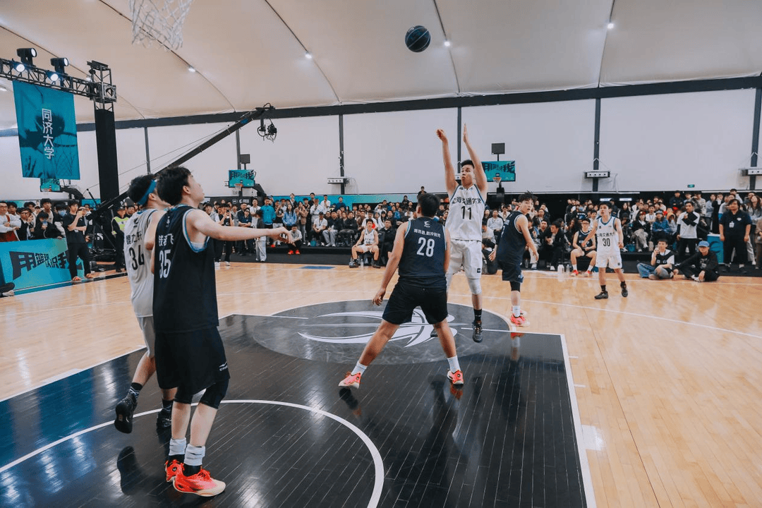 复旦、交大、同济等八大高校集结<strong></p>
<p>欧易okex</strong>，得物App“新生杯”篮球赛首战上海