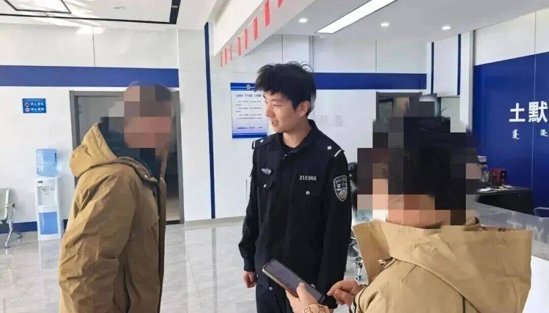 男子彩票中奖太兴奋<strong></p>
<p>欧易老板</strong>，拍照发业主群分享，隔天奖金被邻居冒领……