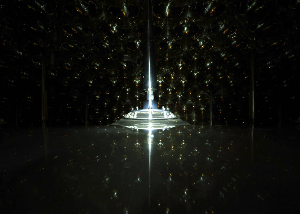 镜头内外｜地下700米<strong></p>
<p>欧易老板</strong>，国之重器捕捉“幽灵粒子”