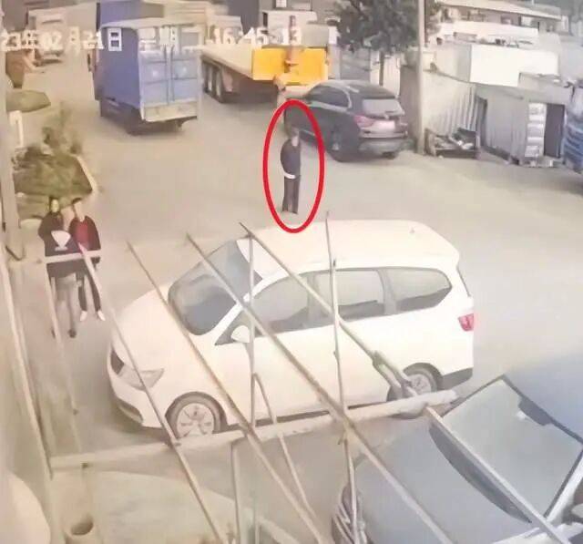 阳江95岁老翁车祸住院3月去世<strong></p>
<p>欧易OK</strong>，鉴定称自身因素系死亡主因；司机被判一年两个月不断申诉，广东高院：量刑明显不当将再审