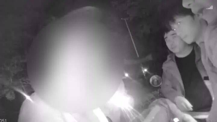 扬州一女子刷短视频惹祸：偷偷去银行取了6万现金<strong></p>
<p>欧易靠谱吗</strong>，结果……