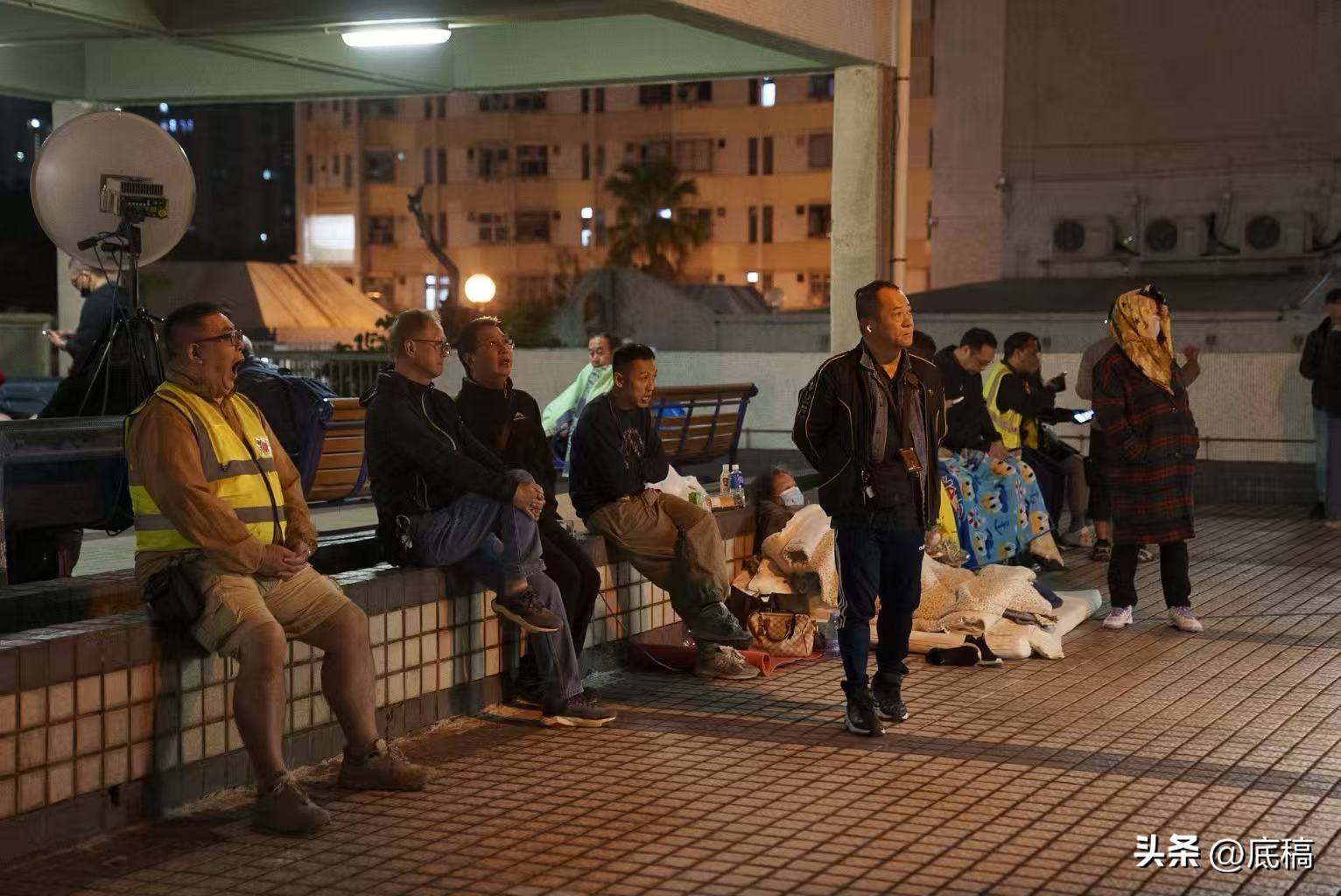 香港宏福苑大火中的一夜：“眼睁睁看着整栋楼被烧”<strong></p>
<p>欧意钱包</strong>，有住户称母亲仍失联