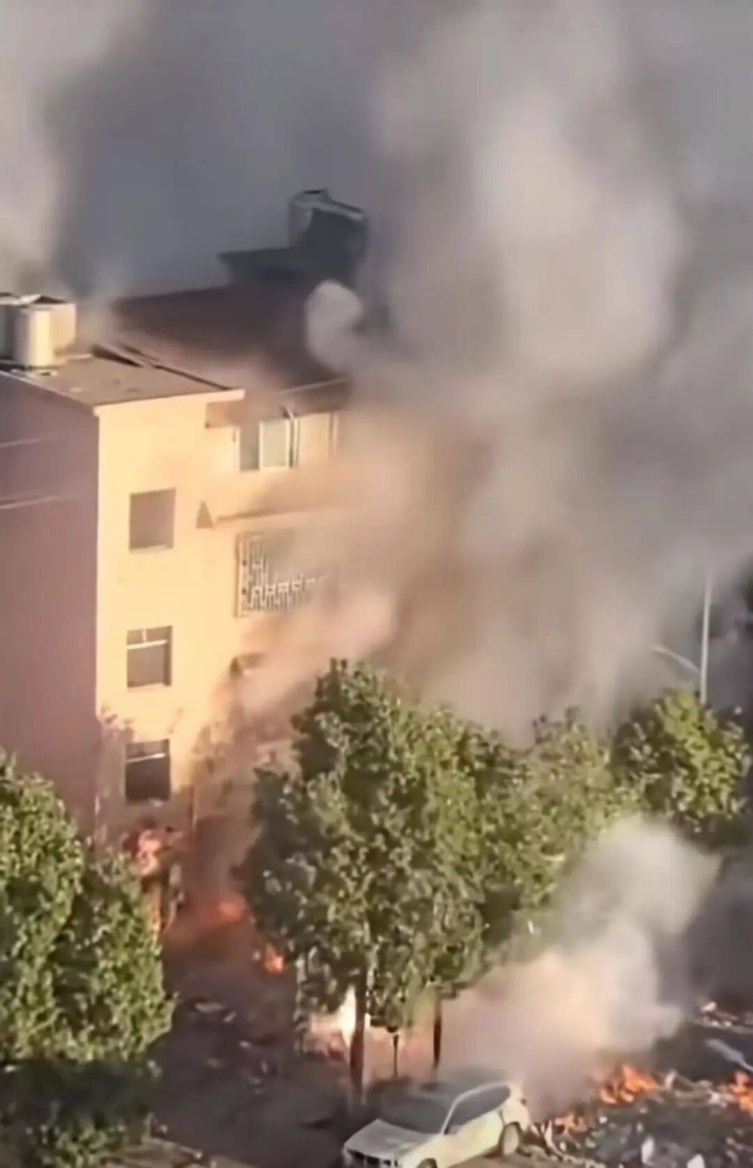 郴州发生燃爆的烟花爆竹店老板已去世<strong></p>
<p>数字货币交易平台</strong>，家属最新回应