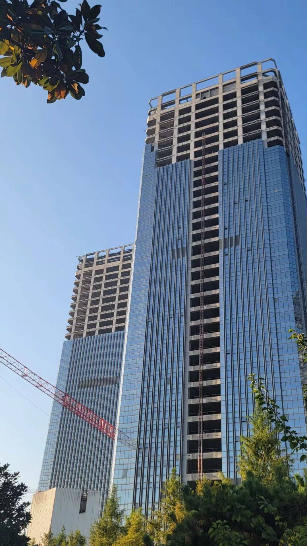 西安地标“双子塔”荒芜十年<strong></p>
<p>数字货币app</strong>，7.48亿起拍