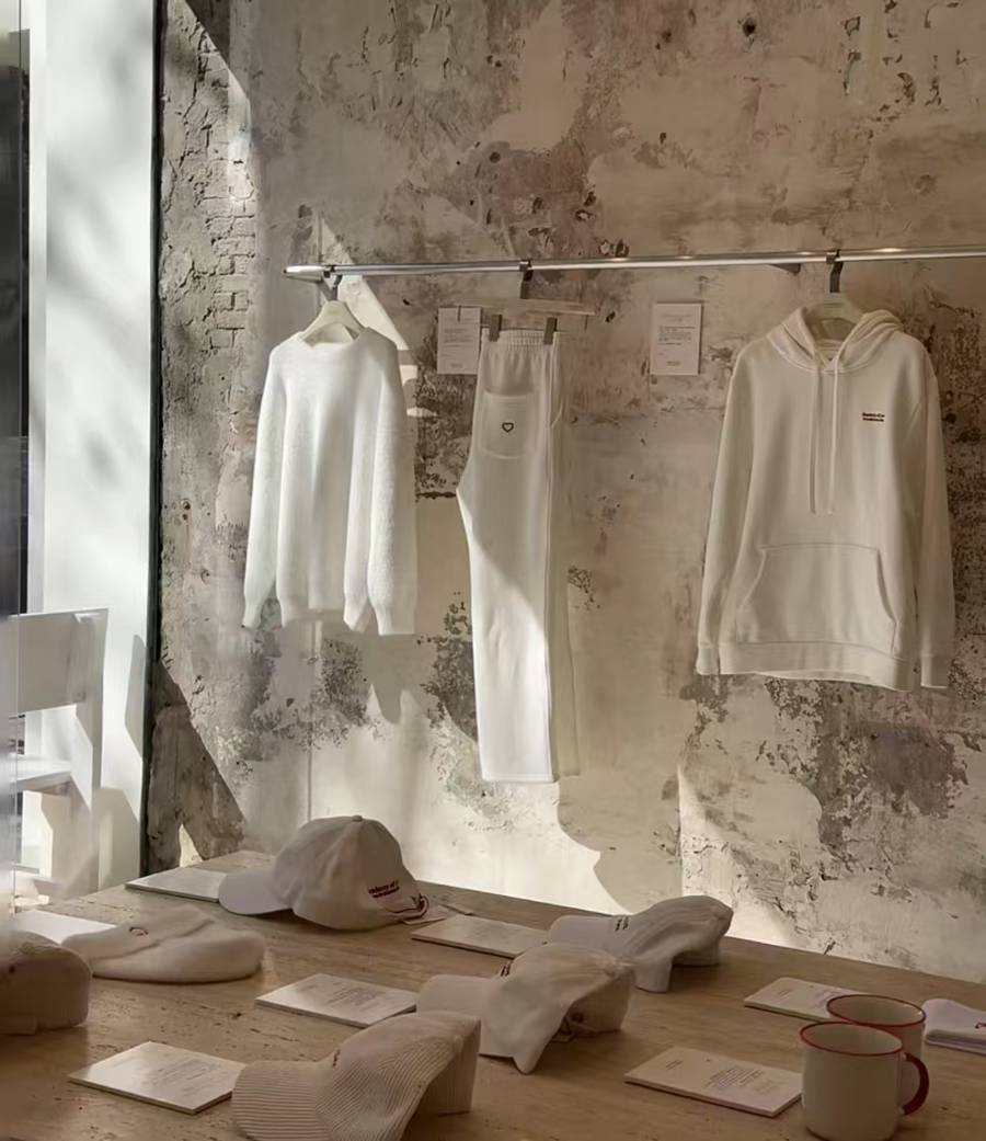 法国人在上海开店<strong></p>
<p>数字货币投资</strong>，只卖白色衣服竟然火了丨上海滩上洋掌柜