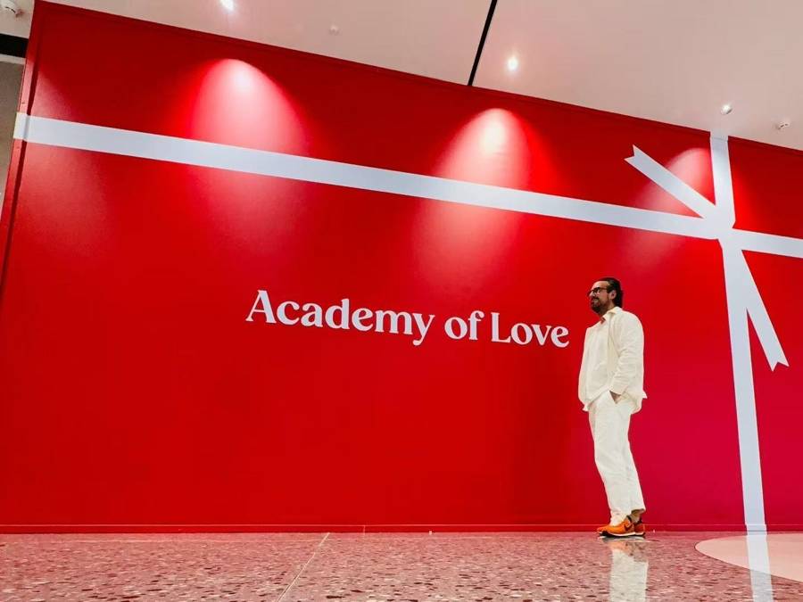 法国人在上海开店<strong></p>
<p>数字货币投资</strong>，只卖白色衣服竟然火了丨上海滩上洋掌柜