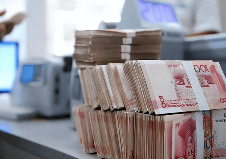 存款利率“冰火两重天”<strong></p>
<p>数字货币投资</strong>，你手中的存款何去何从？