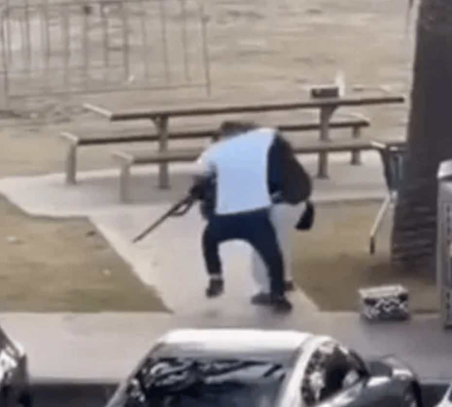 澳枪击案空手夺枪男子系水果店老板<strong></p>
<p>数字货币交易所</strong>，美亿万富翁捐近10万美元