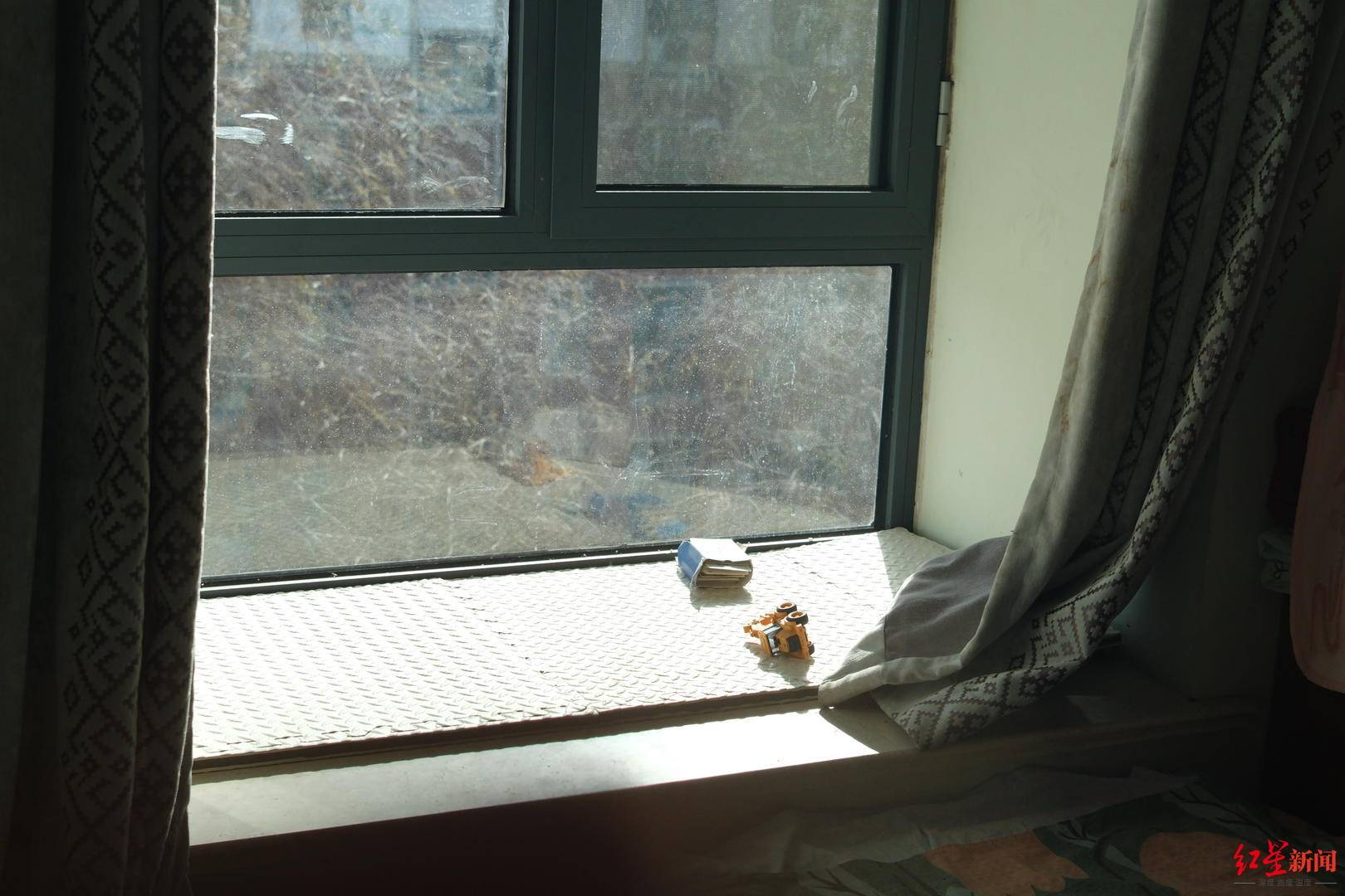 8岁自闭症男童苍山走失后身亡 深陷漩涡的父母：<strong></p>
<p>数字货币交易所</strong>我们全家都在用爱托举这个孩子丨2025未完待续