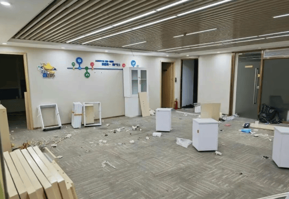 突然爆雷<strong></p>
<p>数字货币行情</strong>，深圳总部已人去楼空，有人投入700多万元……